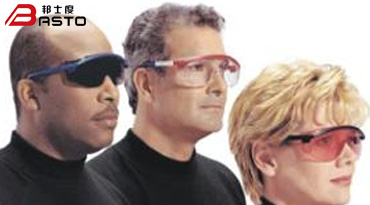 防護專家支招，佩戴安全防護眼鏡時需注意如下佩戴規(guī)程